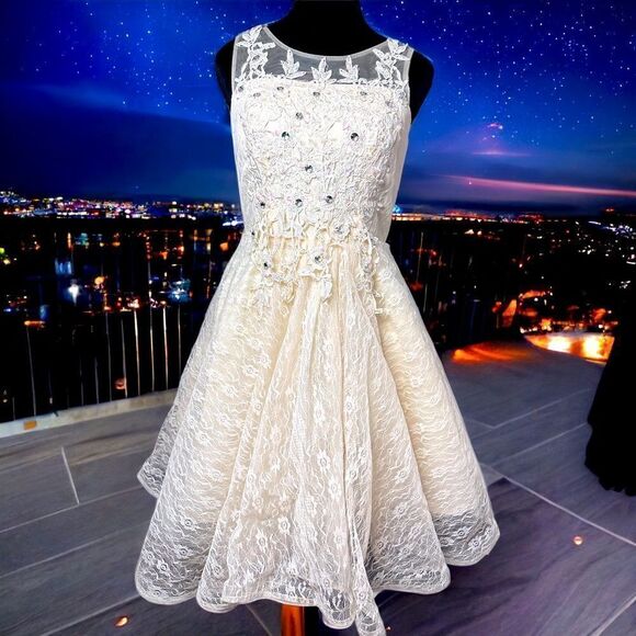 TS Couture Formal Dress Junior Size 2/3 - Picture 1 of 6